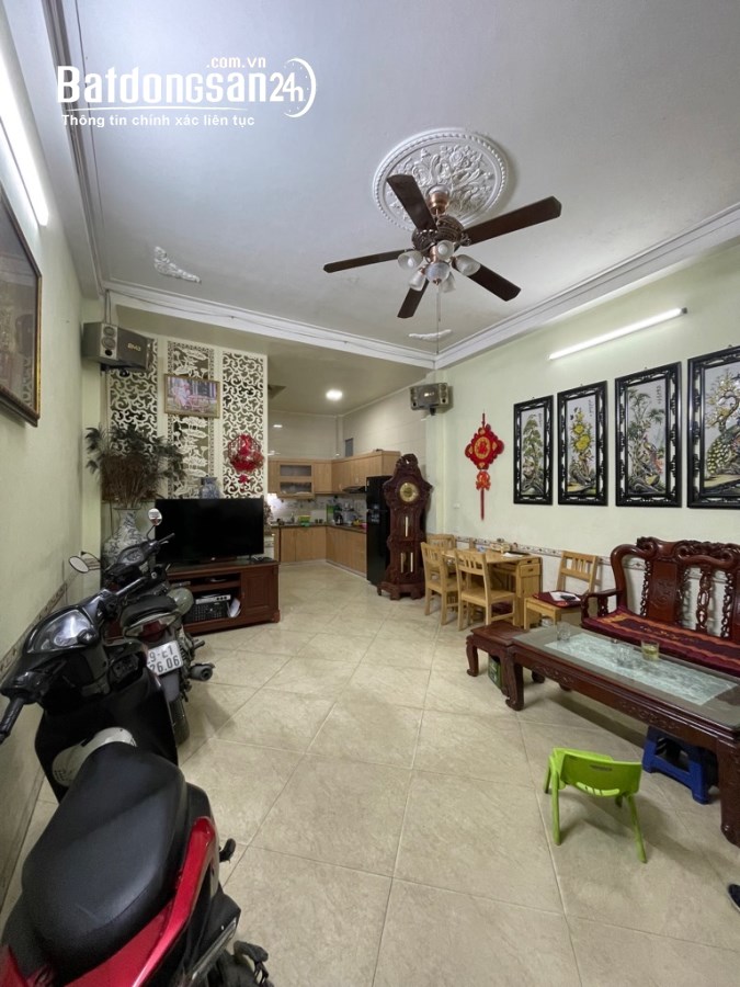 Bán nhà Tô Vĩnh Diện, 45m*3T*5.4 tỷ, ô tô 5m.0902190285