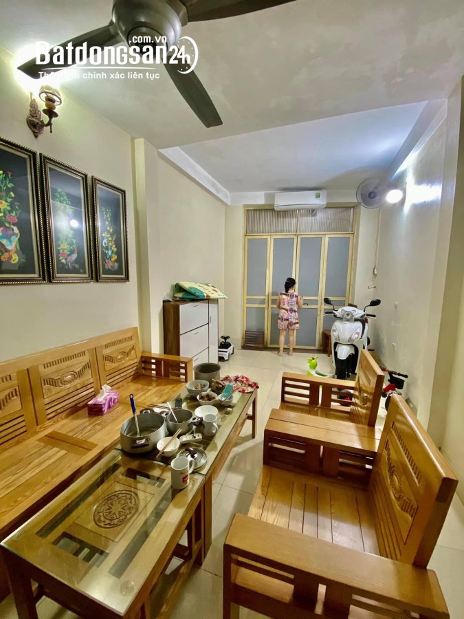 Mặt tiền kinh doanh, 4 tầng, 8 x 18m, Quận 7, gần Khu Him Lam, 19.XXX tỷ.