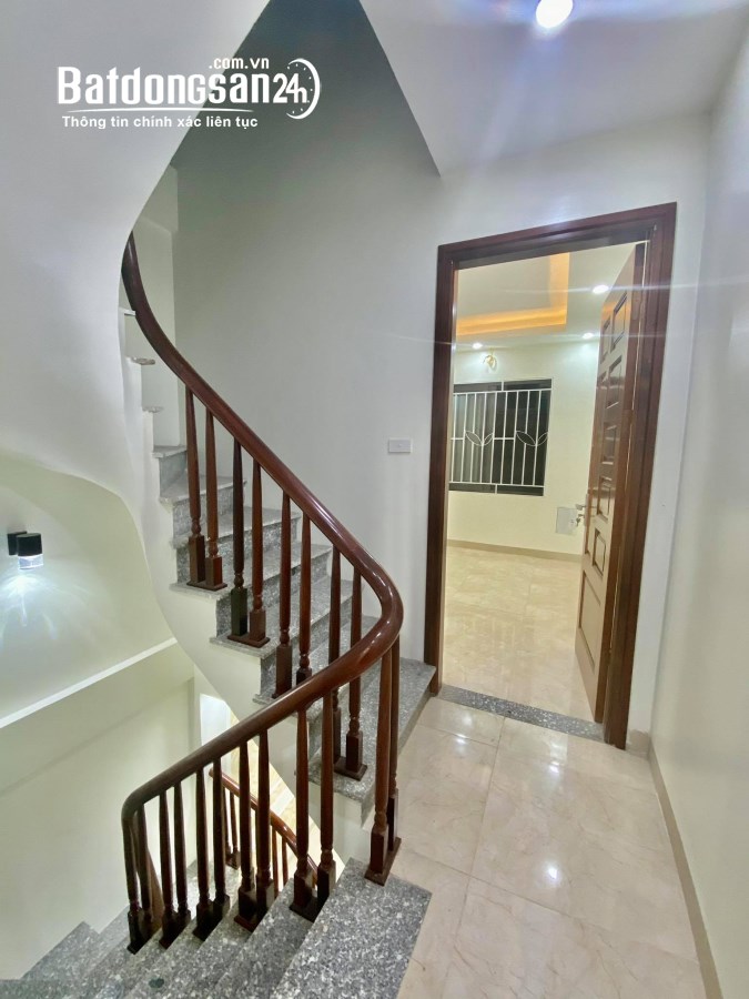 Bán nhà hẻm 6m, Nhà Bè, gần Lê Văn Lương, 4 tầng, 6.4 x 14m, 6.xx tỷ.