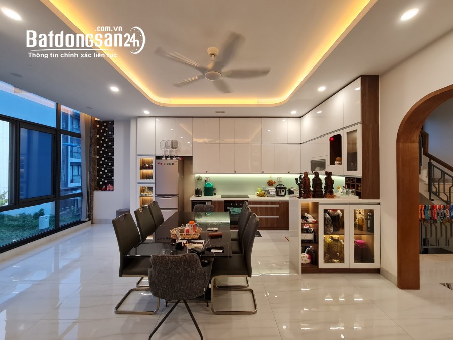 Bán nhà mặt phố Park Riverside Hiếm 6x16m, 1 trệt 2 lầu full nội thất cao cấp 13,5 Tỷ