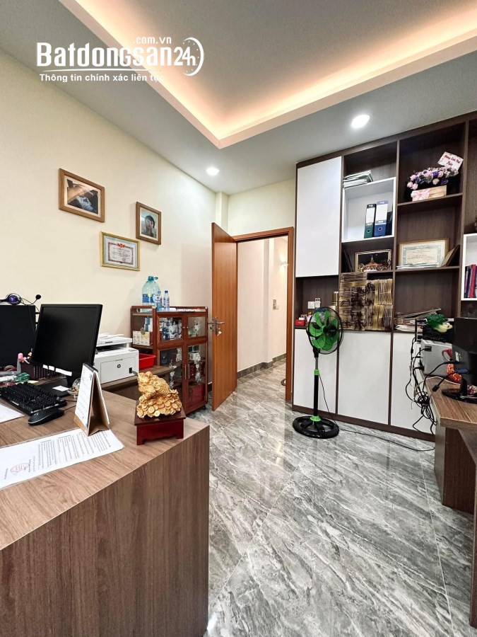Kế bên sân bay,HXH ngủ nhà,Đào Duy Anh,Phú Nhuận,ngang 4.5m,90m2, 5 tầng,13.8 TỶ