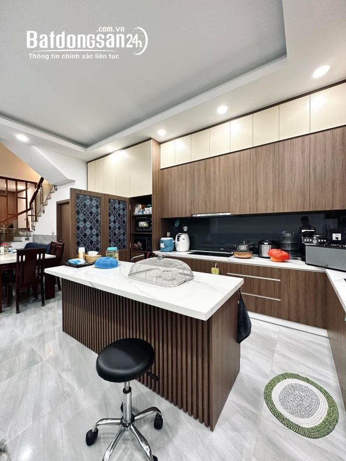 Kế bên sân bay,HXH ngủ nhà,Đào Duy Anh,Phú Nhuận,ngang 4.5m,90m2, 5 tầng,13.8 TỶ