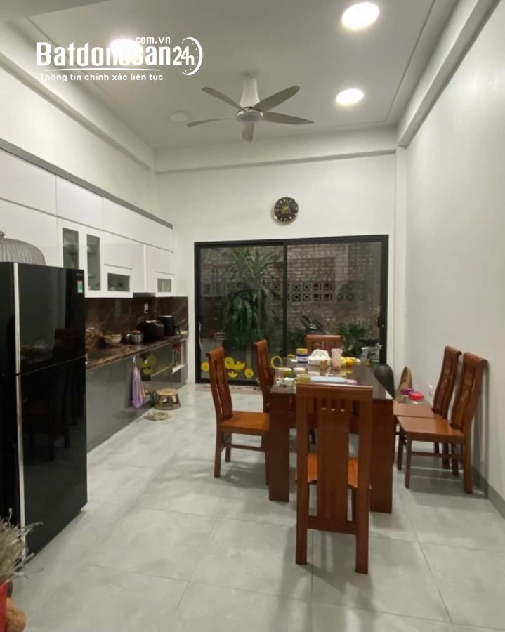 Bán nhà Đường Thạch Bàn, Phường Thạch Bàn, Quận Long Biên