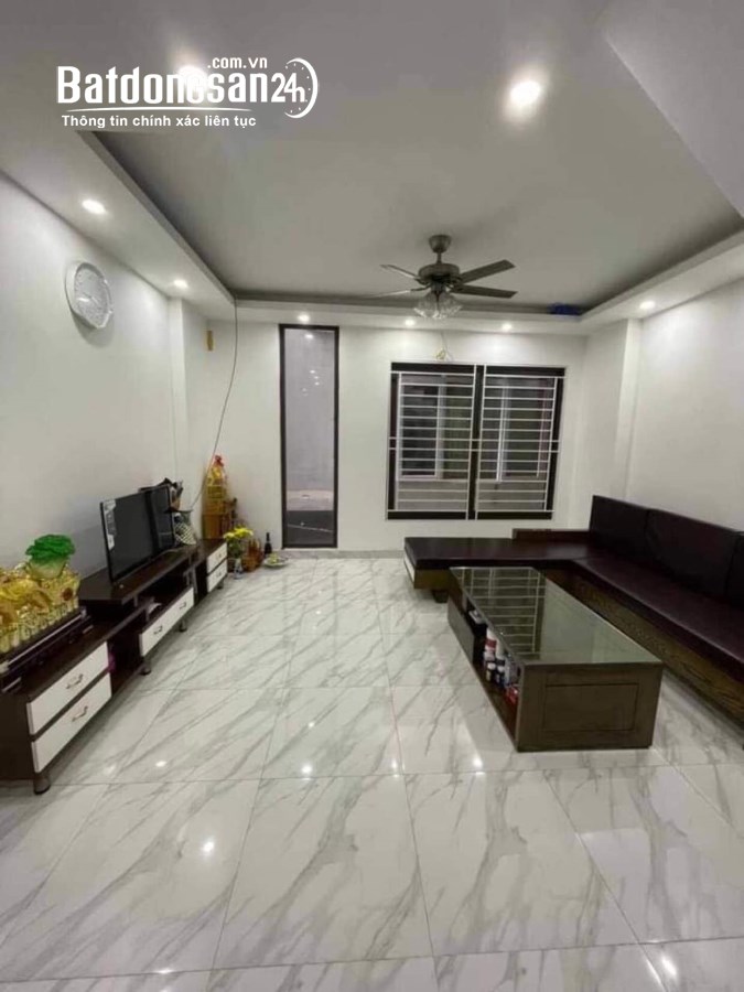 Bán nhà mặt phố Đường Láng, Phường Láng Hạ, Quận Đống Đa