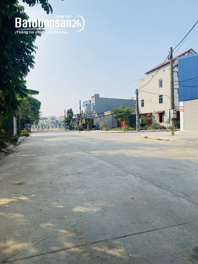 Cho thuê kho xưởng Đường Quốc Lộ 303, Thị trấn Hương Canh, Huyện Bình Xuyên