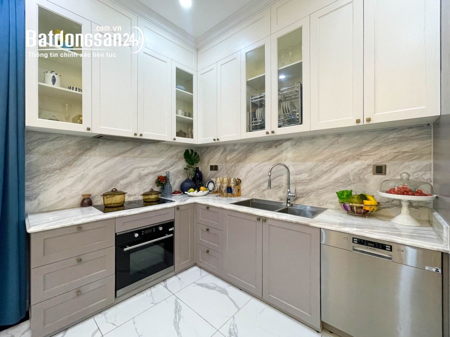 Bán nhà Verosa Park Khang Điền, Đường Liên Phường, TP Thủ Đức, Full Nội Thất 6x17