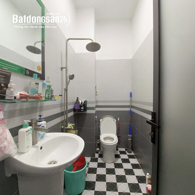 TIN THẬT:Bán nhà 4 tầng,4PN Mặt tiền đường 189 Dương Đình Hội,Phước Long B,Thủ đức