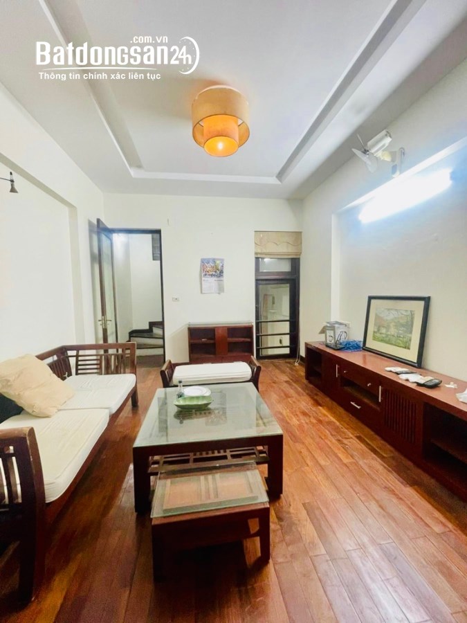 Phân lô nhà đẹp Phố Sơn Tây 45m2, 5T, MT3.9m có 2 thoáng vĩnh viễn hiếm quận Ba Đình