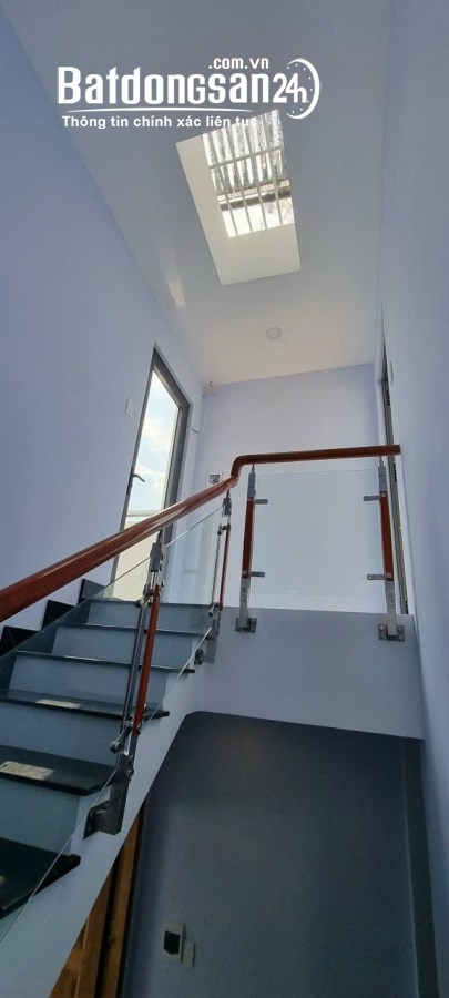 Chính chủ, bán nhà mới xây gần MT đường Phạm Thế Hiển, Phường 7, Quận 8, nhỉnh 4 tỷ 