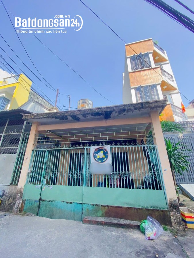 Bán nhà hẻm 6m thông đường Tân Qúy,DT:4.7x16m nhà cấp 4 giá 6.5 tỷ