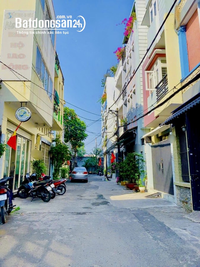 Bán nhà hẻm 8m đường Tân Qúy ngay Aeon Mall,DT:5x14m đúc 3 lầu nhà mới giá 8.5 tỷ