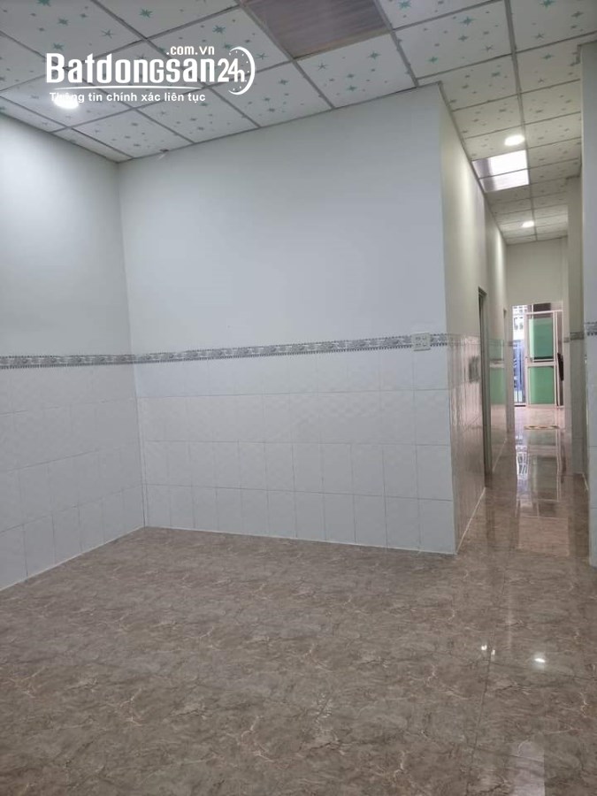 Nhà ngay Vong xoay Nguyễn Công Bình , Mỹ Tho giá rẻ