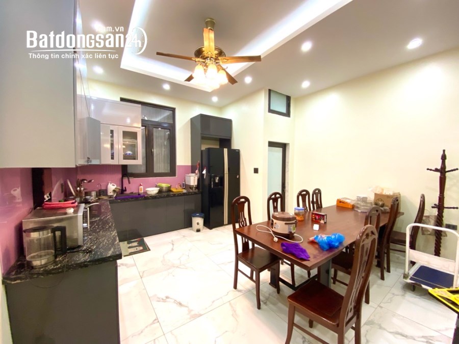Nhà Mới-5 Tầng-Vĩnh Ngọc-Đông Anh-DT 62m²-MT 4,7m-Đường Thông Ô Tô-Nhỉnh 5 tỷ