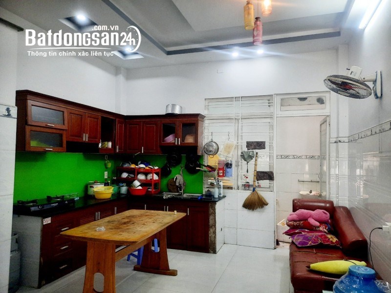 Bán nhà HXH gần Hàn Hải Nguyên, Quận 11, 34m2, cực ngon chỉ 4 tỷ nhỉnh