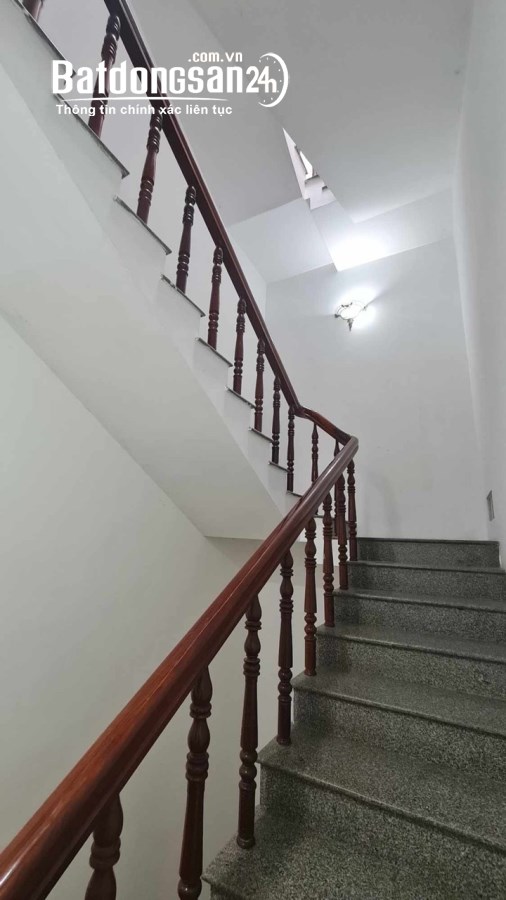 TIN THẬT:Bán nhà Mặt tiền,4 tầng,có dòng tiền Phường Linh Trung,Thủ đức