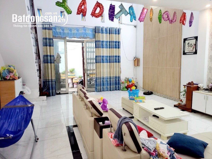 Bán nhà 73m2 Đường Tân Thới Nhất 6, Quận 12 quá rẻ.