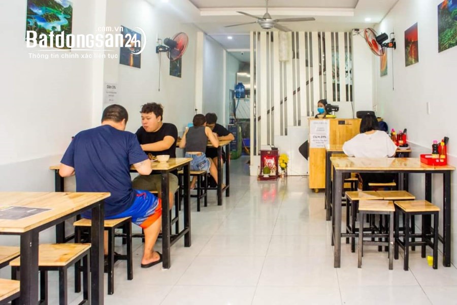 BÁN NHÀ MẶT TIỀN ĐƯỜNG NGUYỄN CÔNG HOAN QUẬN PHÚ NHUẬN. 1607047. ĐT: 0932970165.