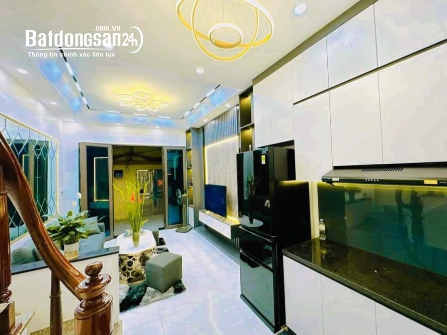Hót ! Bán nhà mới xây fun nội thất, về ở ngay. Rẻ nhất Kim Giang, 30m2, 5T giá 3 tỷ15
