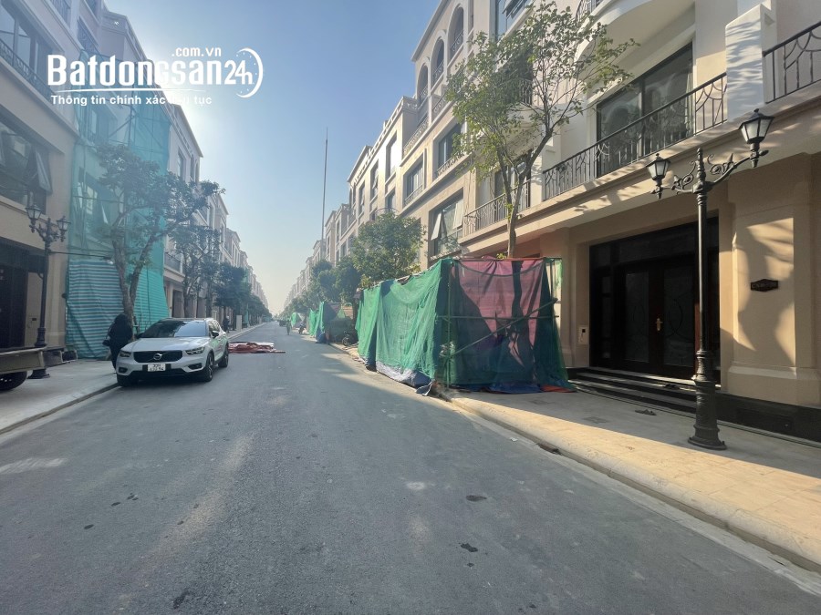 Bán nhà mặt phố Vinhomes Dream City, Đường 179, Huyện Văn Giang