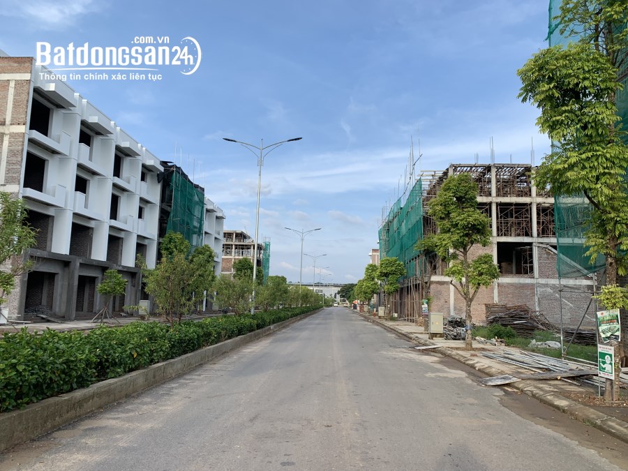 Bán nhà mặt phố Đường Quốc Lộ 2B, Xã Định Trung, Tp Vĩnh Yên