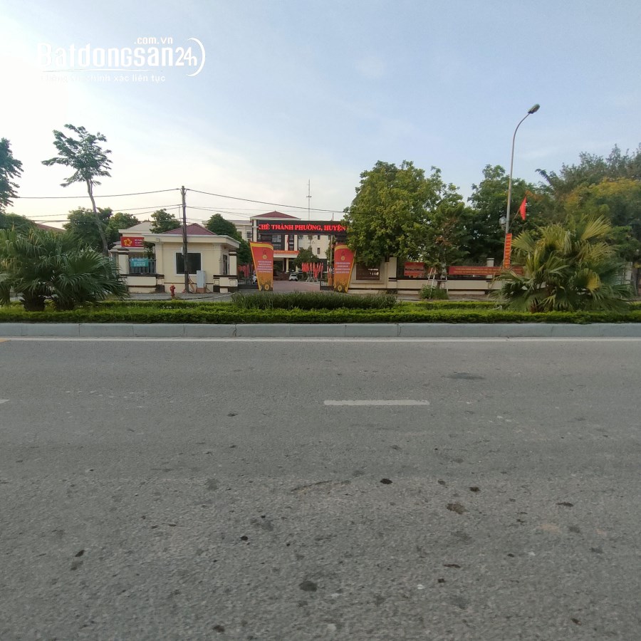 Bán đất Nguyên Khê Đông Anh ngõ thông, ô tô 7 chỗ vào đất, gần khu đô thị Nguyên Khê,