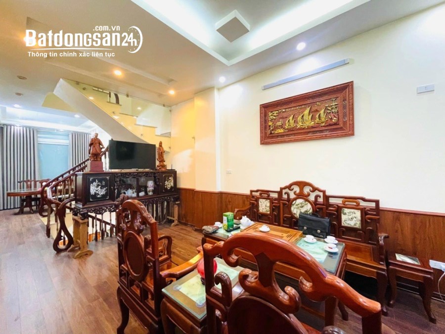 Nhà đẹp phố Nguyễn Lân 2 mặt tiền 41m2, 5 tầng view Hồ khu Quận Đội an sinh cực đỉnh