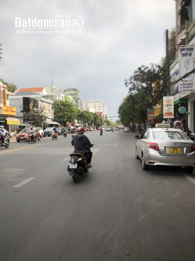 Cho thuê mặt bằng kinh doanh mặt tiền đường Lý Tự Trọng 24tr/tháng