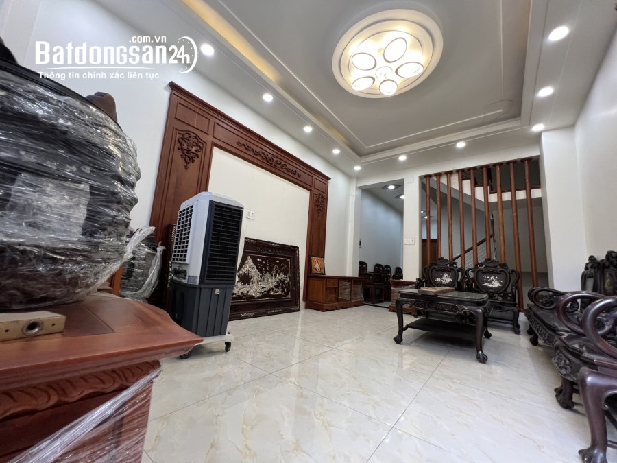 NHÀ BÁN HXH VĂN CAO, TÂN PHÚ - 76M2 - 4 TẦNG BTCT - HOÀN CÔNG ĐỦ - CHỈ 5 TỶ 6.