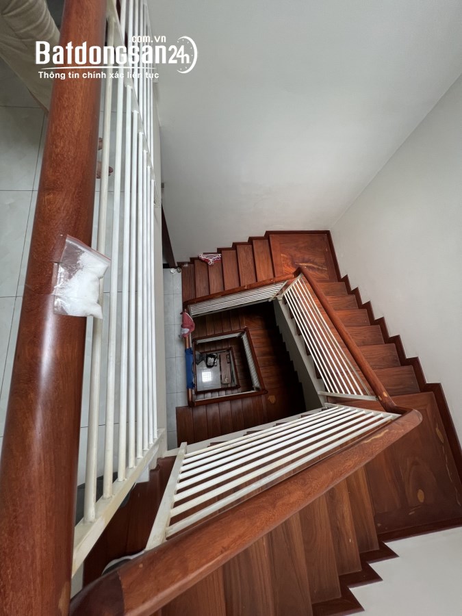 NHÀ BÁN HXH VĂN CAO, TÂN PHÚ - 76M2 - 4 TẦNG BTCT - HOÀN CÔNG ĐỦ - CHỈ 5 TỶ 6.