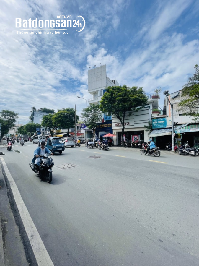 MẶT TIỀN K.DOANH - HÒA BÌNH - F5 - Q11 - 4 TÂNG - 551M2 -  100.0 TỶ - CHO THUÊ 200TR/