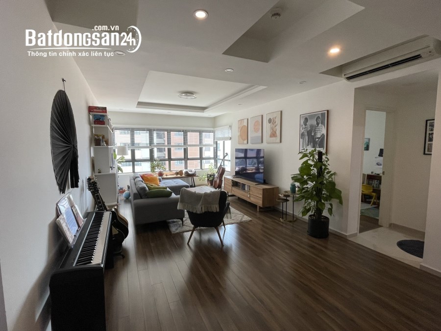 Em cần cho thuê căn 121m2 - 3PN-2WC tại Mulberry Lane hướng mát full đồ 