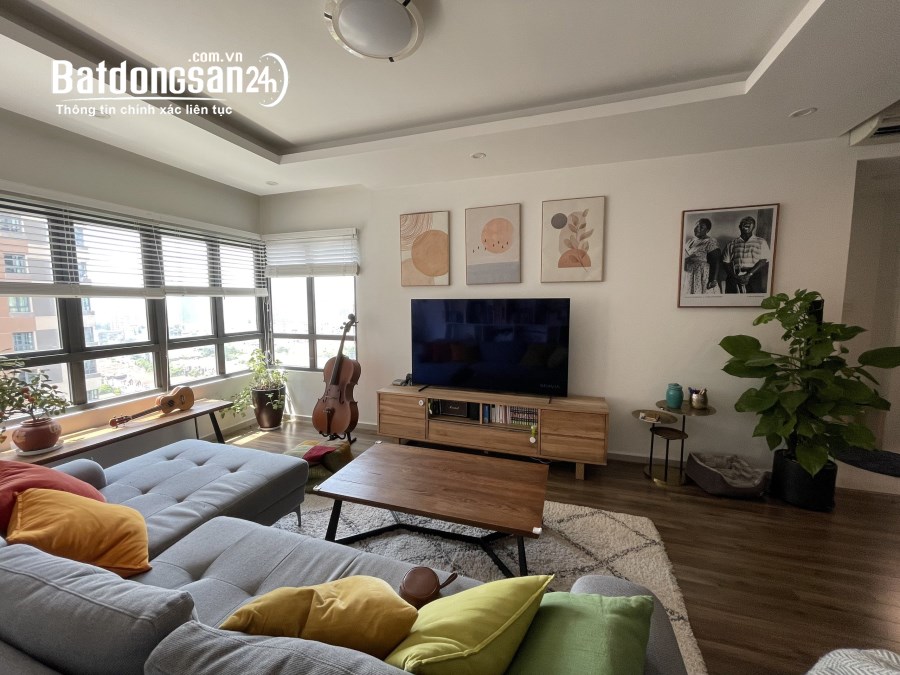 Em cần cho thuê căn 121m2 - 3PN-2WC tại Mulberry Lane hướng mát full đồ 
