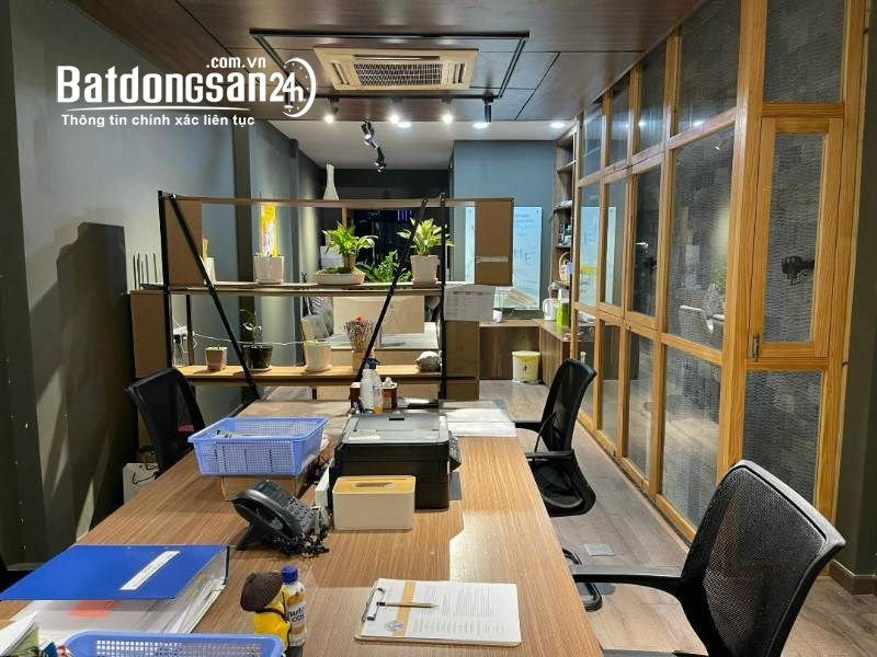 Bán nhà Đường Lý Văn Phức, Phường Tân Định, Quận 1