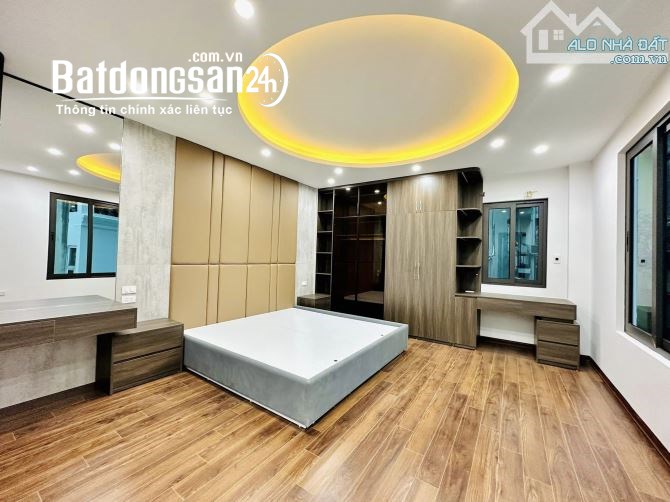 Cần bán nhà mới Phố Đoàn Thị Điểm 2 mặt tiền hơn 7 tỷ 36m2, 6T thang máy hiếm Đống Đa