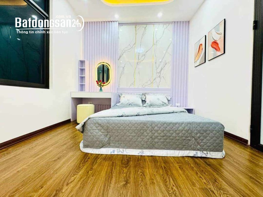 BÁN NHÀ KHU LÁNG HẠ DT30m2 5 TẦNG MT4m NHỈNH 3 TỶ