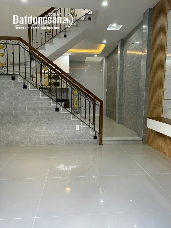 Bán nhà 1 trệt 2 lầu mới hẻm xe hơi Bình Giã - phường 8 - Tp.Vũng Tàu