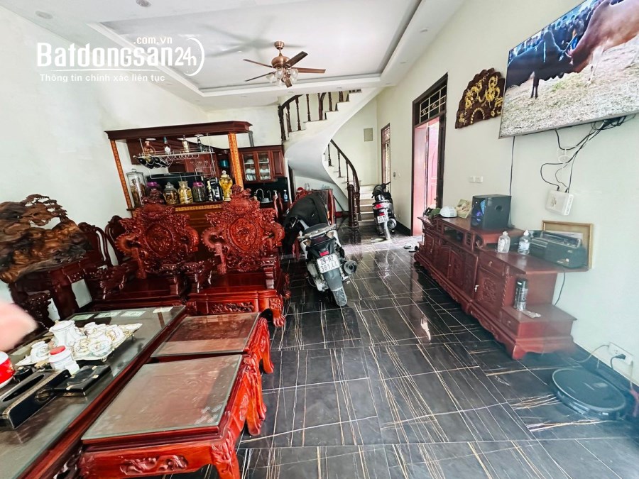 Bán nhà mặt phố Đường Tam Trinh, Phường Yên Sở, Quận Hoàng Mai