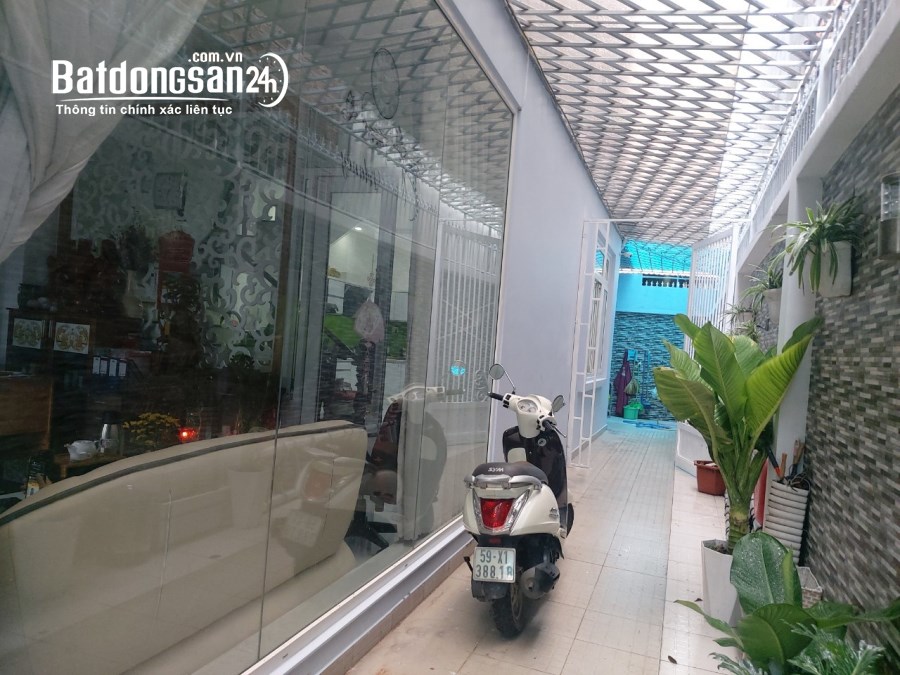 Bán nhà mặt phố Đường 339, Phường Phước Long B, TP Thủ Đức (Quận 9)