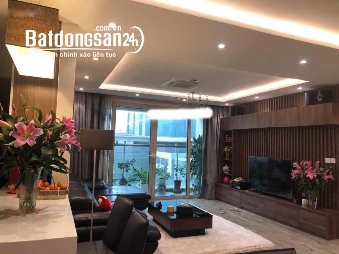 Vợ chồng em cần bán căn hộ 2 phòng ngủ chung cư HDI Tây Hồ đường Võ Chí Công.