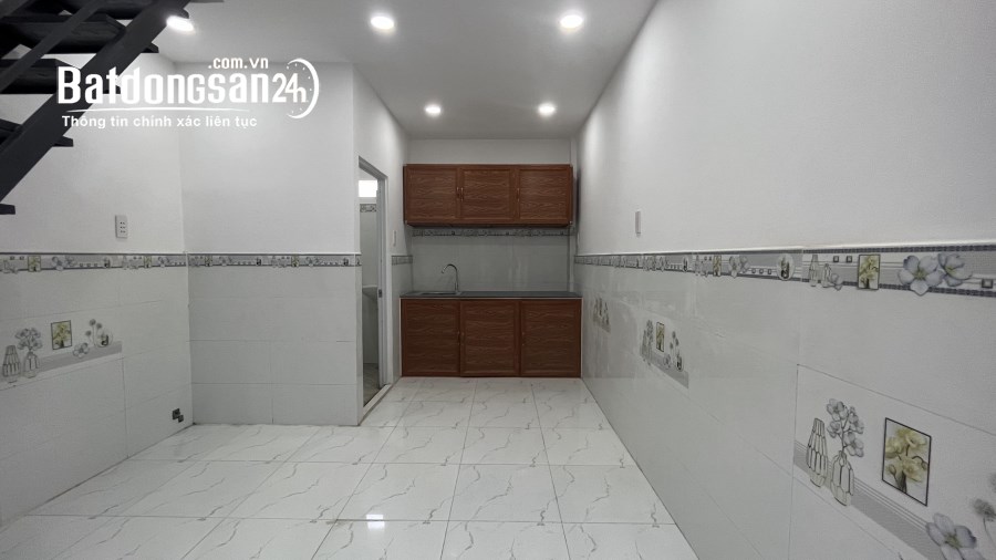 Bán nhà Xã Hưng Long, Huyện Bình Chánh
