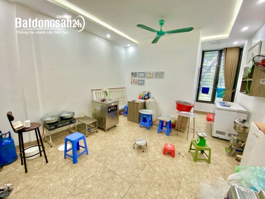 Bán nhà mặt phố Đường Hoàng Hoa Thám, Phường Bưởi, Quận Tây Hồ