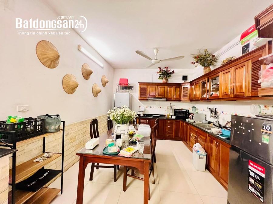 NHÀ ĐẸP ĐÓN TẾT - TRUNG TÂM BA ĐÌNH - NHÀ ĐẸP Ở NGAY - 63M2 - CÓ SÂN CỔNG