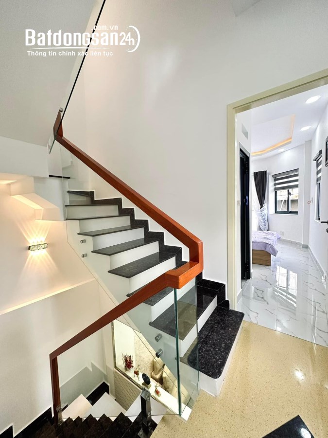 BÁN NHÀ HXH ĐẤT THÁNH, TÂN BÌNH - 54M (4x13.5) SỔ A4 - 3 TẦNG BTCT - CHỈ NHỈNH 6 TỶ.