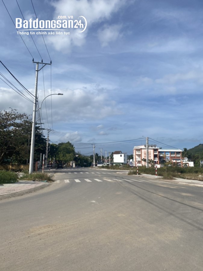 Bán lô đất đẹp DT 85m2 đường Hương Lộ Ngọc Hiệp - Tp Nha Trang