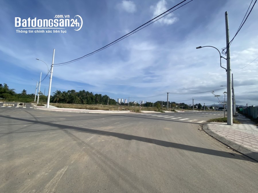 Bán lô đất đẹp DT 85m2 đường Hương Lộ Ngọc Hiệp - Tp Nha Trang