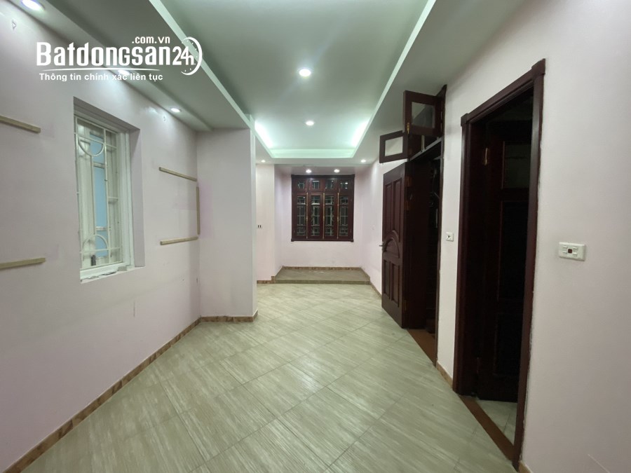Cần cho thuê biệt thự phố Lưu Hữu Phước, Kđt Mỹ Đình 2, diện tích 180mx3,5 tầng