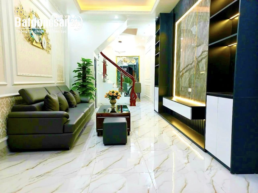 Bán nhà mặt phố Đường Láng, Phường Láng Hạ, Quận Đống Đa