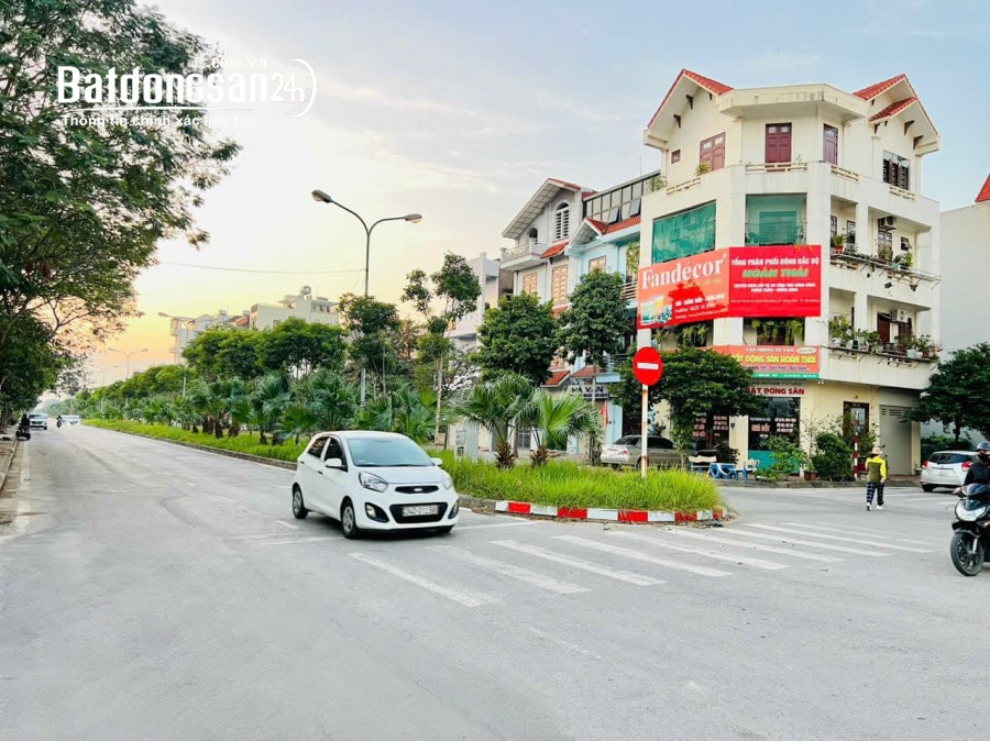 Bán đất mặt đường Phạm Văn Đồng, ph Thanh Bình, TP HD, 80m2, mt 4m, hướng nam