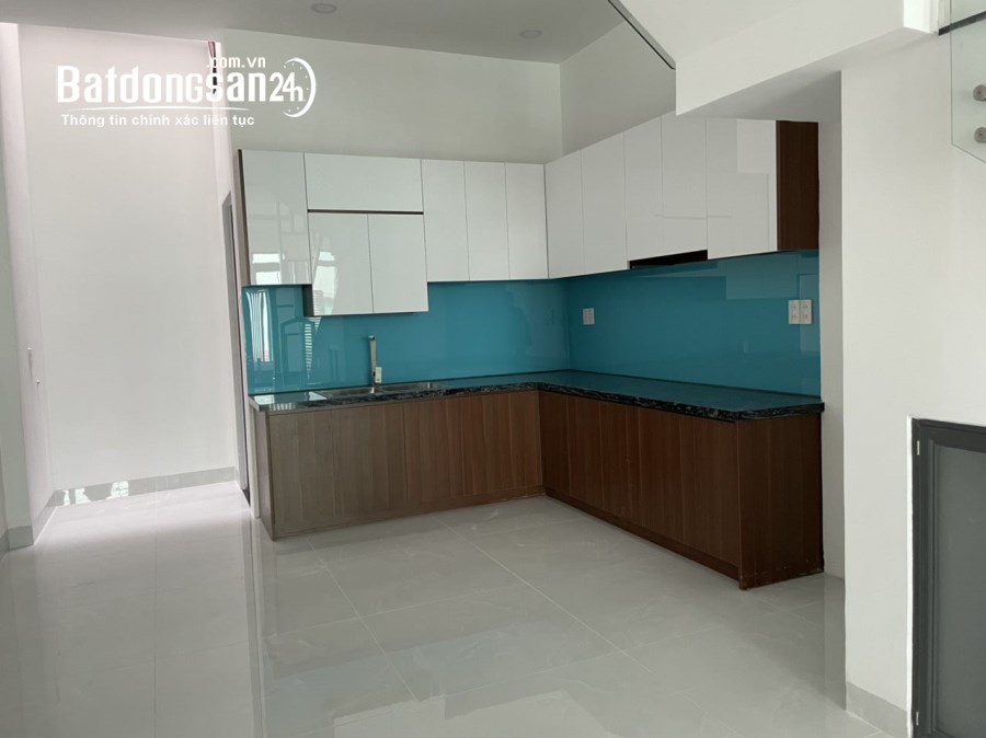 Cho thuê nhà hẻm xe hơi 2 lầu đường Vườn Lài , P An Phú Đông Q12