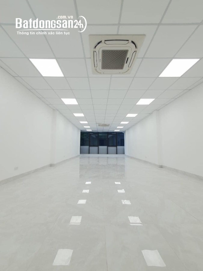 Bán toà Văn Phòng - mặt phố Bưởi - 80m2 x 9T - Xây mới cứng - 2 mặt tiền - Thoáng vĩn